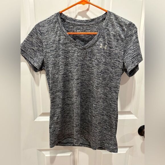 Under Armour small short sleeve shirt - Picture 3 of 6